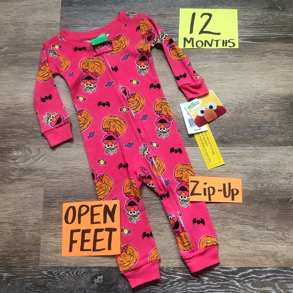 Sesame Street Other - 🎃NWT Elmo Girls 12 Month Halloween Zip Up PJ’s